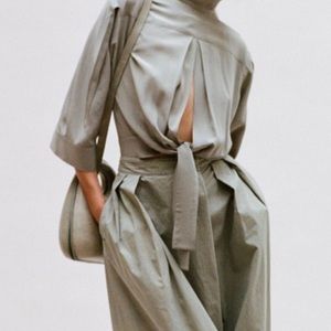 Meet your Posher, Cassandra